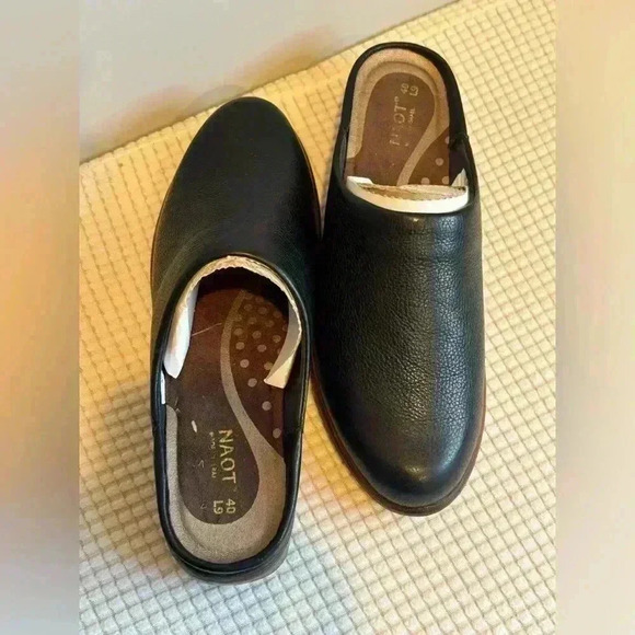 Naot Black Leather Mules Size 39 / 8.5-9 Womens - Picture 3 of 4